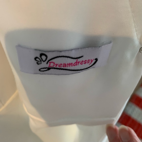 Semi formal dress. - Picture 2 of 3